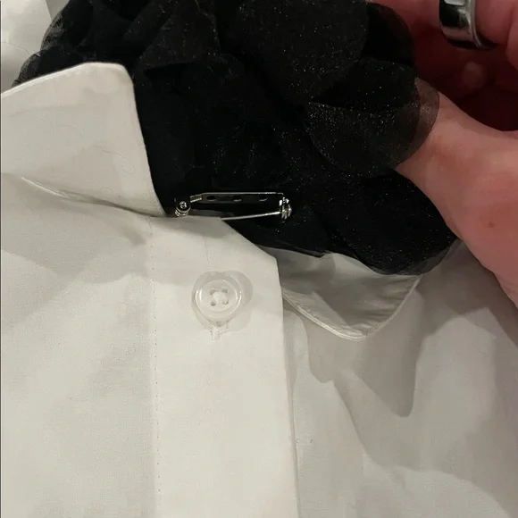 J. Crew White Button-Front Blouse with Black Floral Pin - Picture 3 of 4